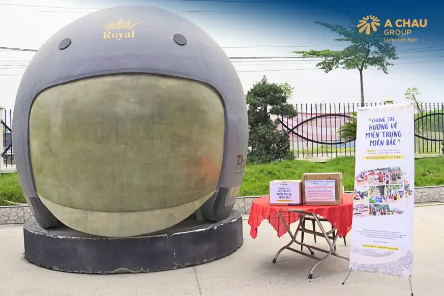 Chung một tấm lòng hướng về đồng bào vùng bão lũ,