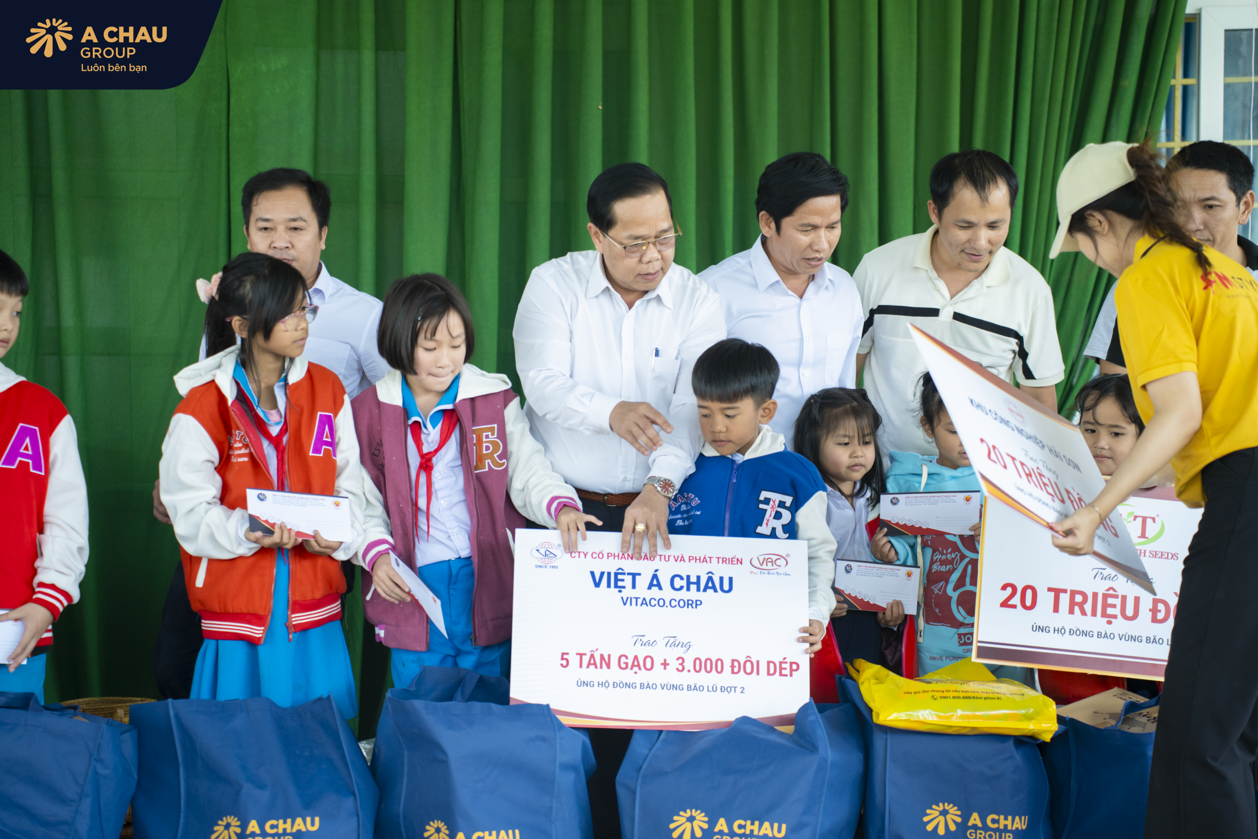 Á CHÂU GROUP KẾT NỐI DOANH NGHIỆP – TRAO QUÀ AN SINH XÃ HỘI TẠI ĐÔNG GIANG, TÂY GIANG (ĐÀ NẴNG)