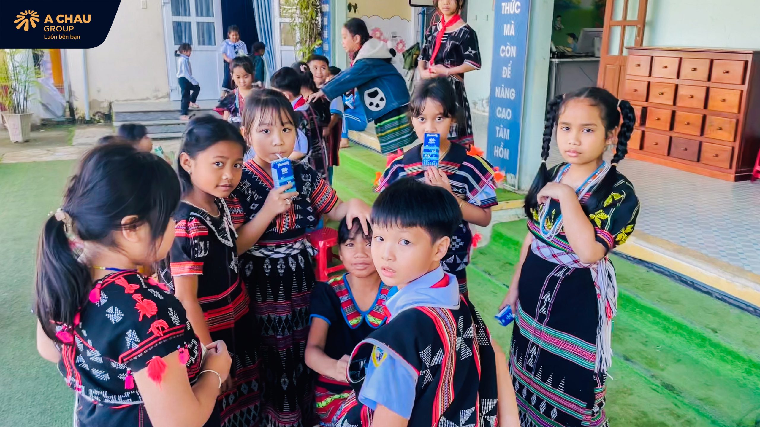 Á CHÂU GROUP KẾT NỐI DOANH NGHIỆP – TRAO QUÀ AN SINH XÃ HỘI TẠI ĐÔNG GIANG, TÂY GIANG (ĐÀ NẴNG)