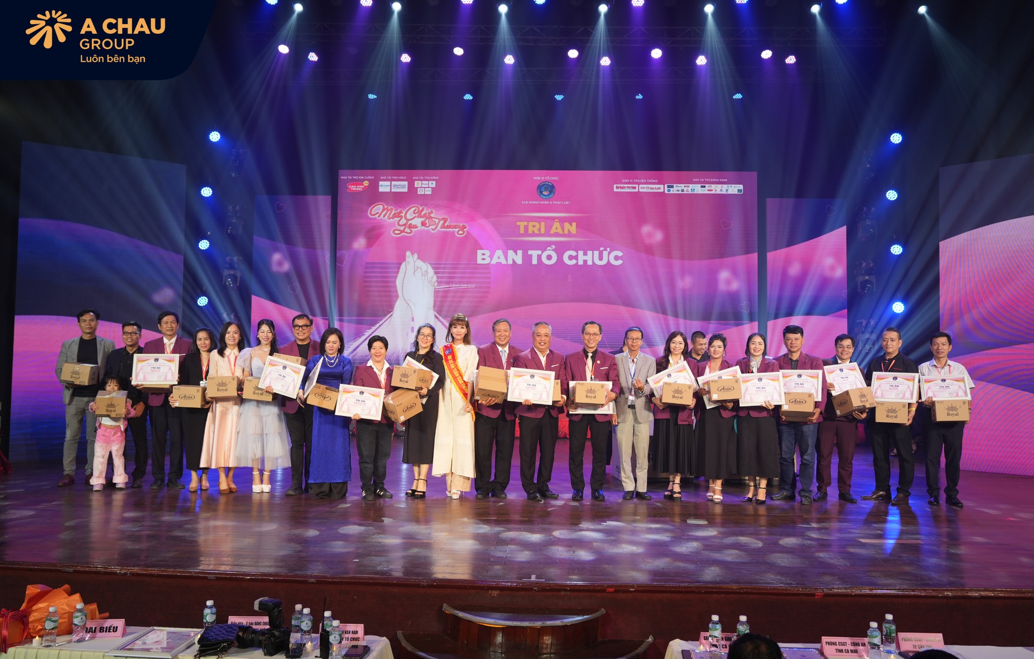 Á Châu Group đồng hành cùng một chút yêu thương 3