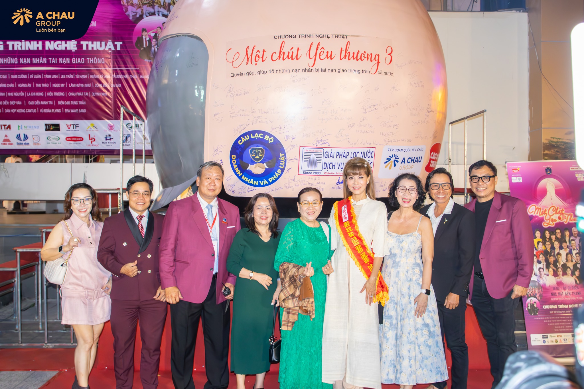 Hình ảnh tại chương trình một chút yêu thương 3