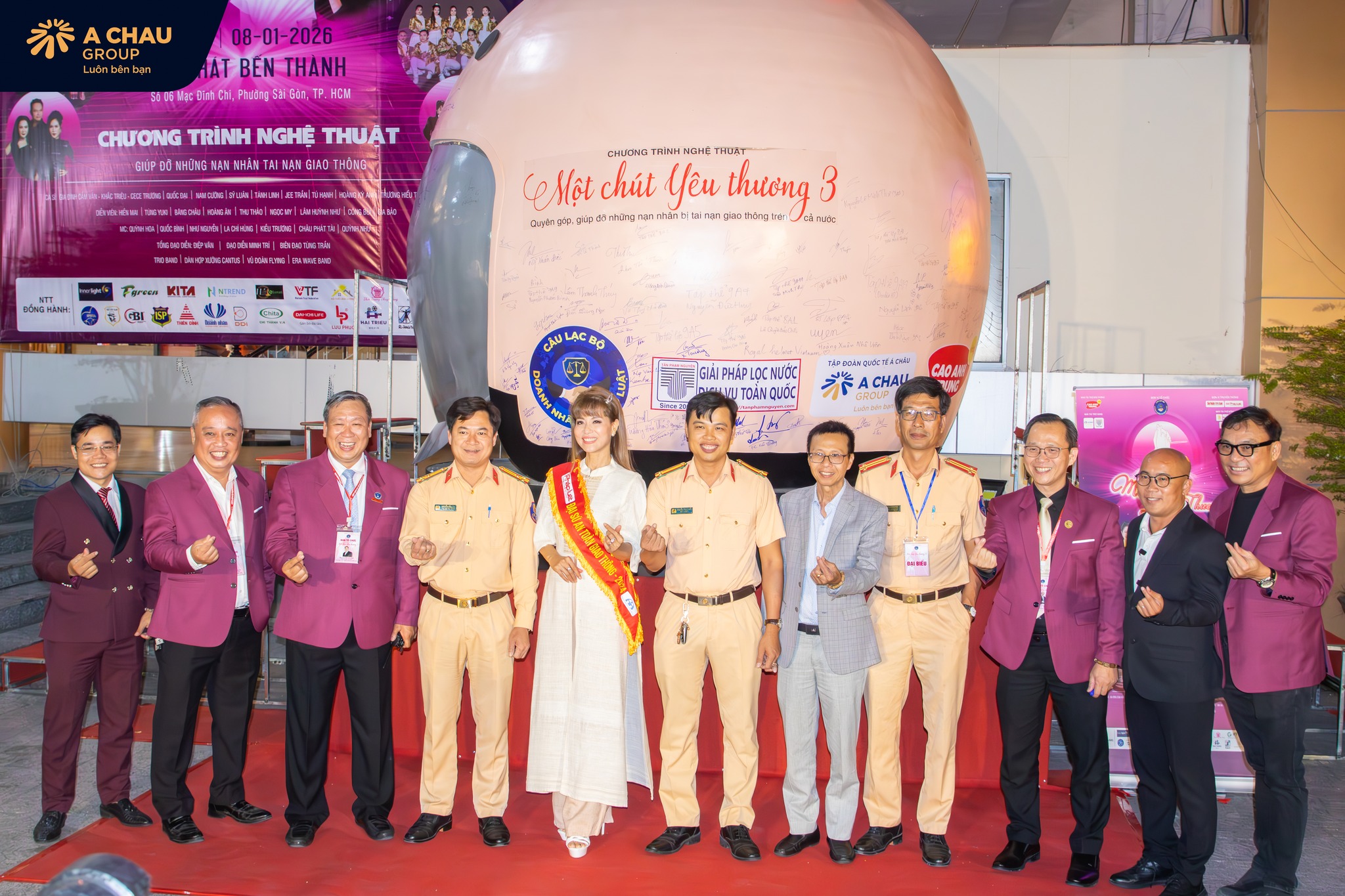 Hình ảnh tại chương trình một chút yêu thương 3