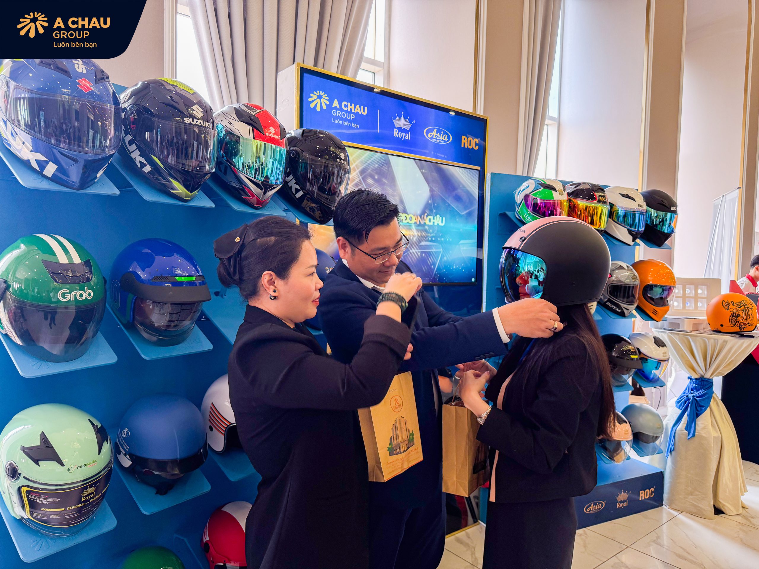 Á Châu Group tham gia trưng bày sản phẩm tại sự kiện “Đêm Sắc Màu” của Hội Doanh Nhân Sài Gòn