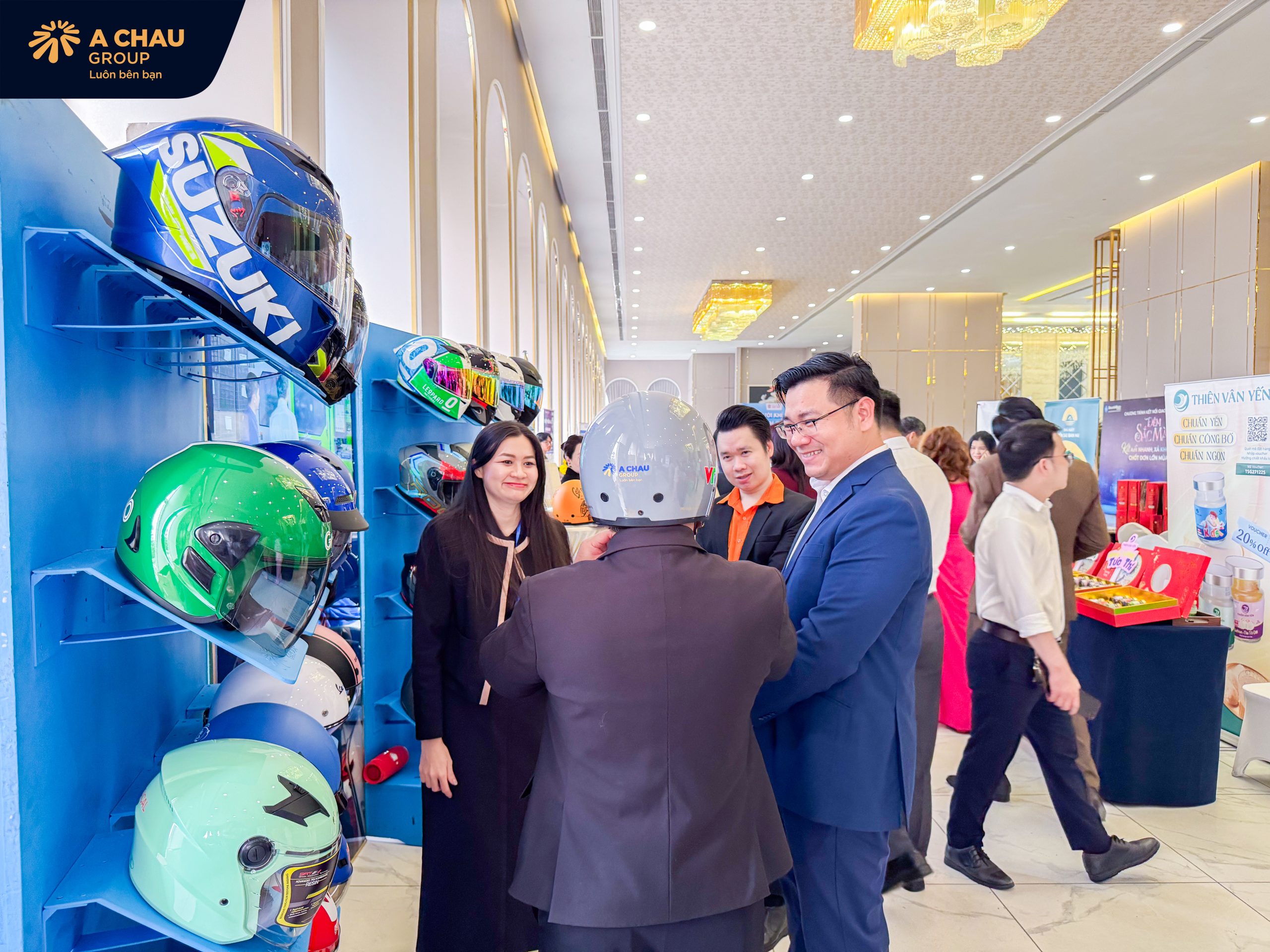 Á Châu Group tham gia trưng bày sản phẩm tại sự kiện “Đêm Sắc Màu” của Hội Doanh Nhân Sài Gòn