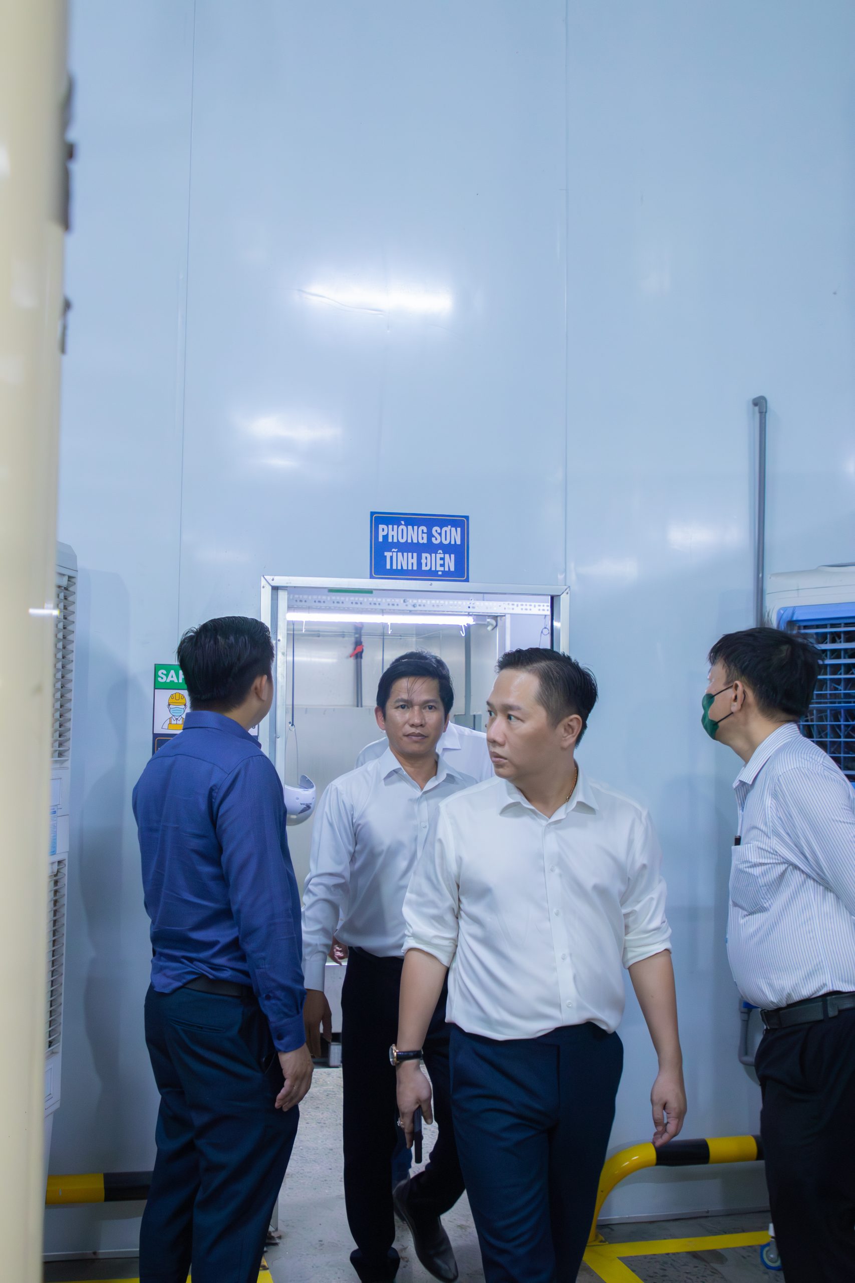 Một số hình ảnh tại buổi tham quan nhà máy