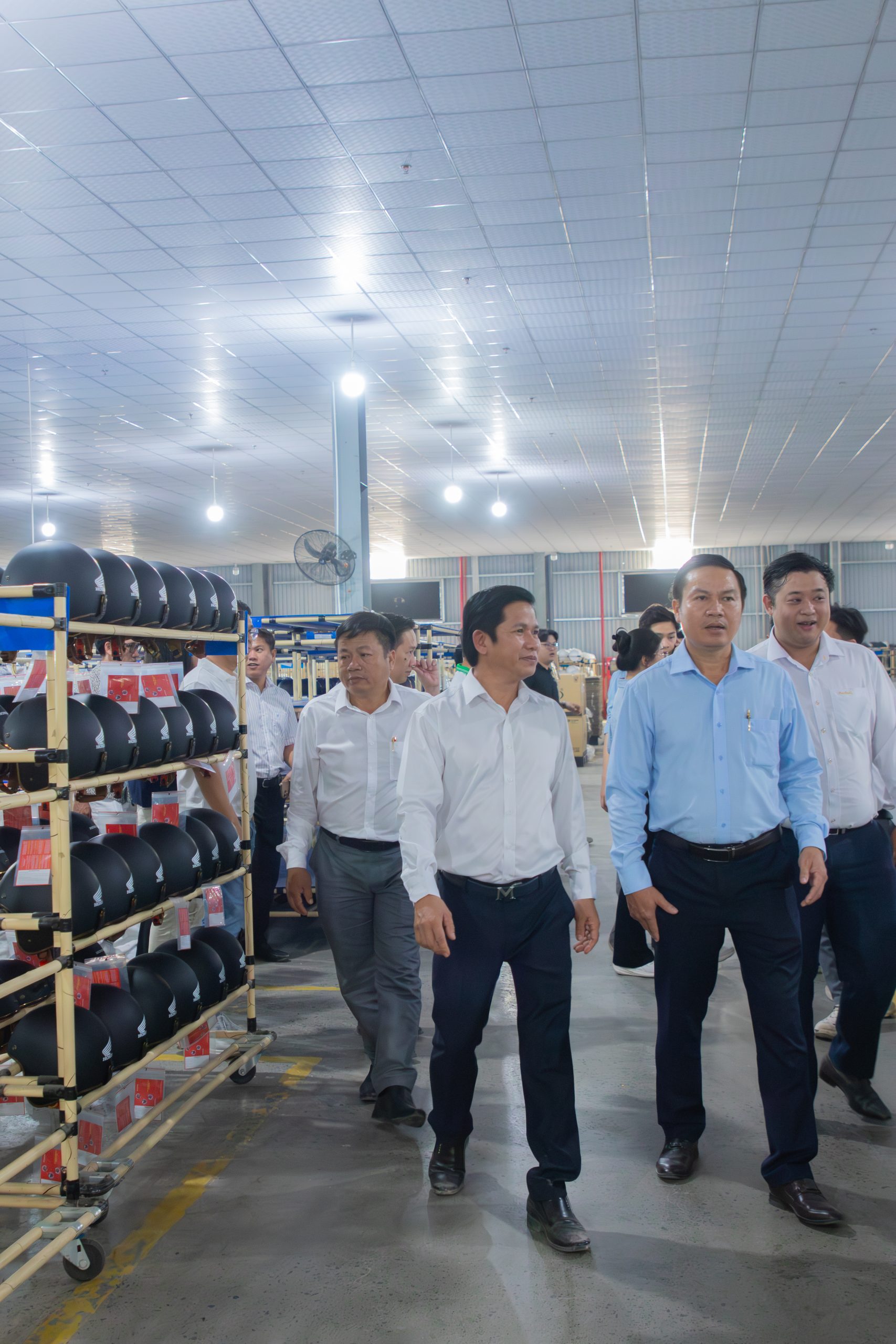 Một số hình ảnh tại buổi tham quan nhà máy