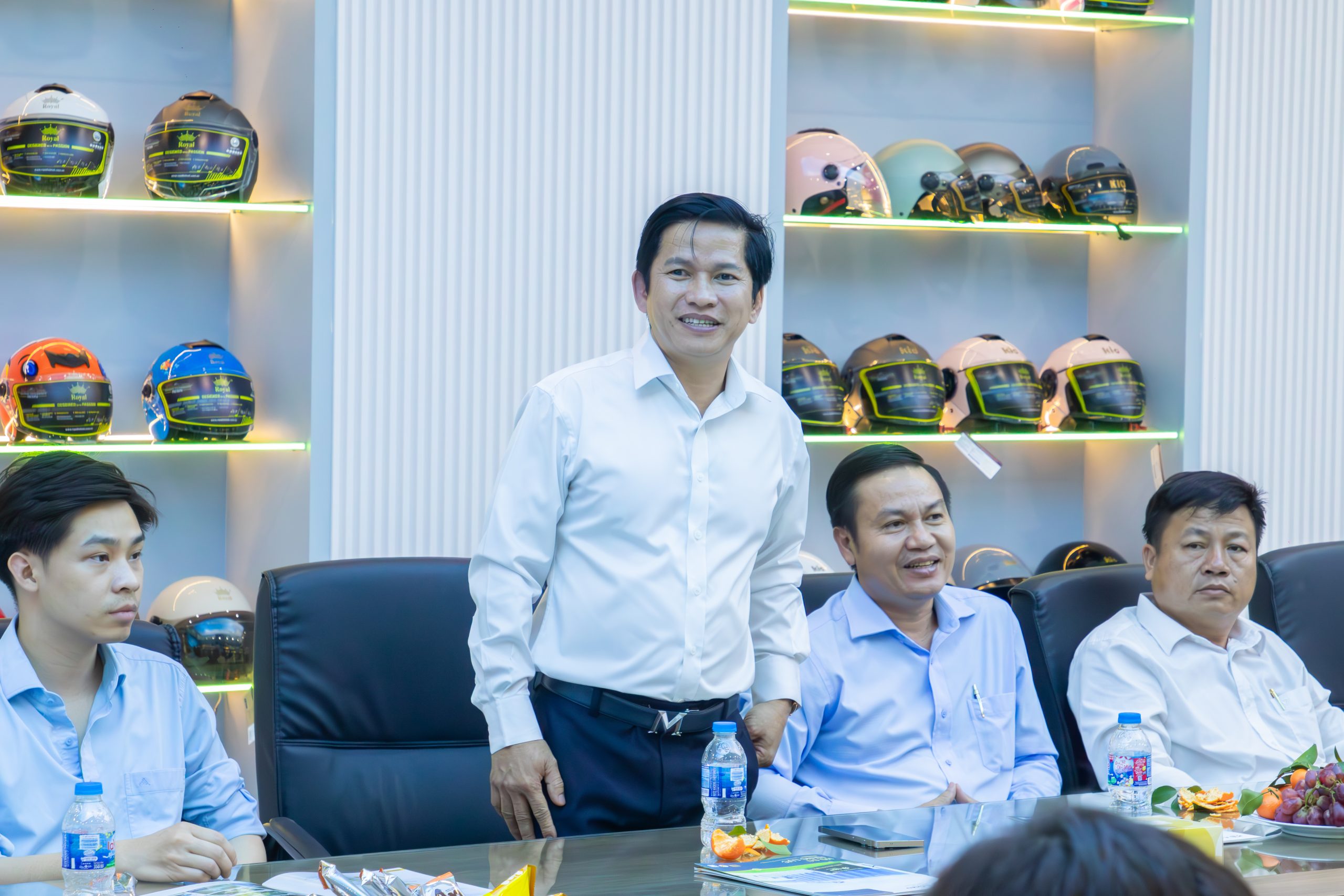 Một số hình ảnh tại buổi tham quan nhà máy