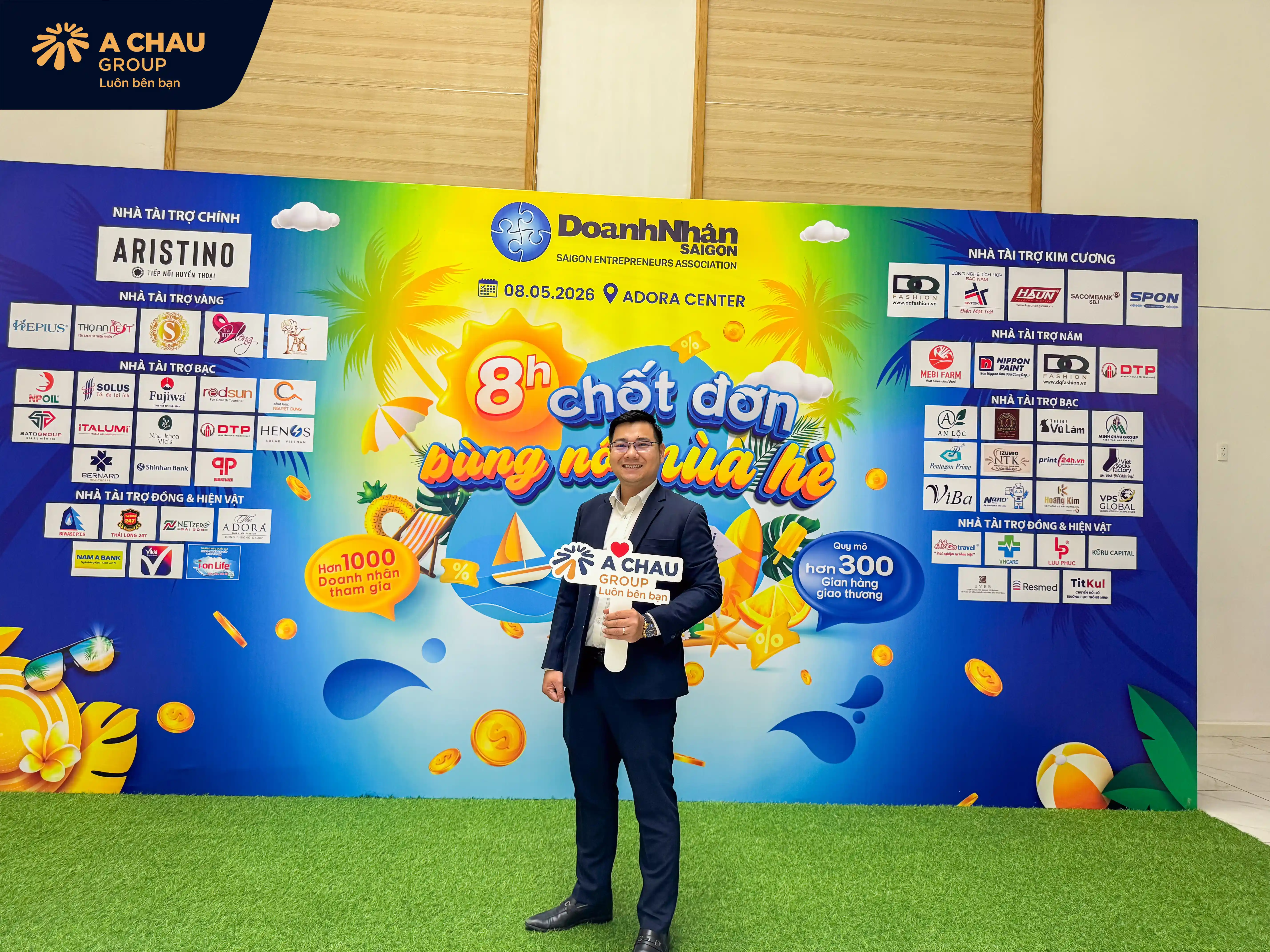 Á Châu Group mang giải pháp branding qua nón bảo hiểm đến sự kiện “8H Chốt Đơn – Bùng Nổ Mùa Hè 2026” 12 Á Châu Group mang giải pháp branding qua nón bảo hiểm đến sự kiện “8H Chốt Đơn – Bùng Nổ Mùa Hè 2026”