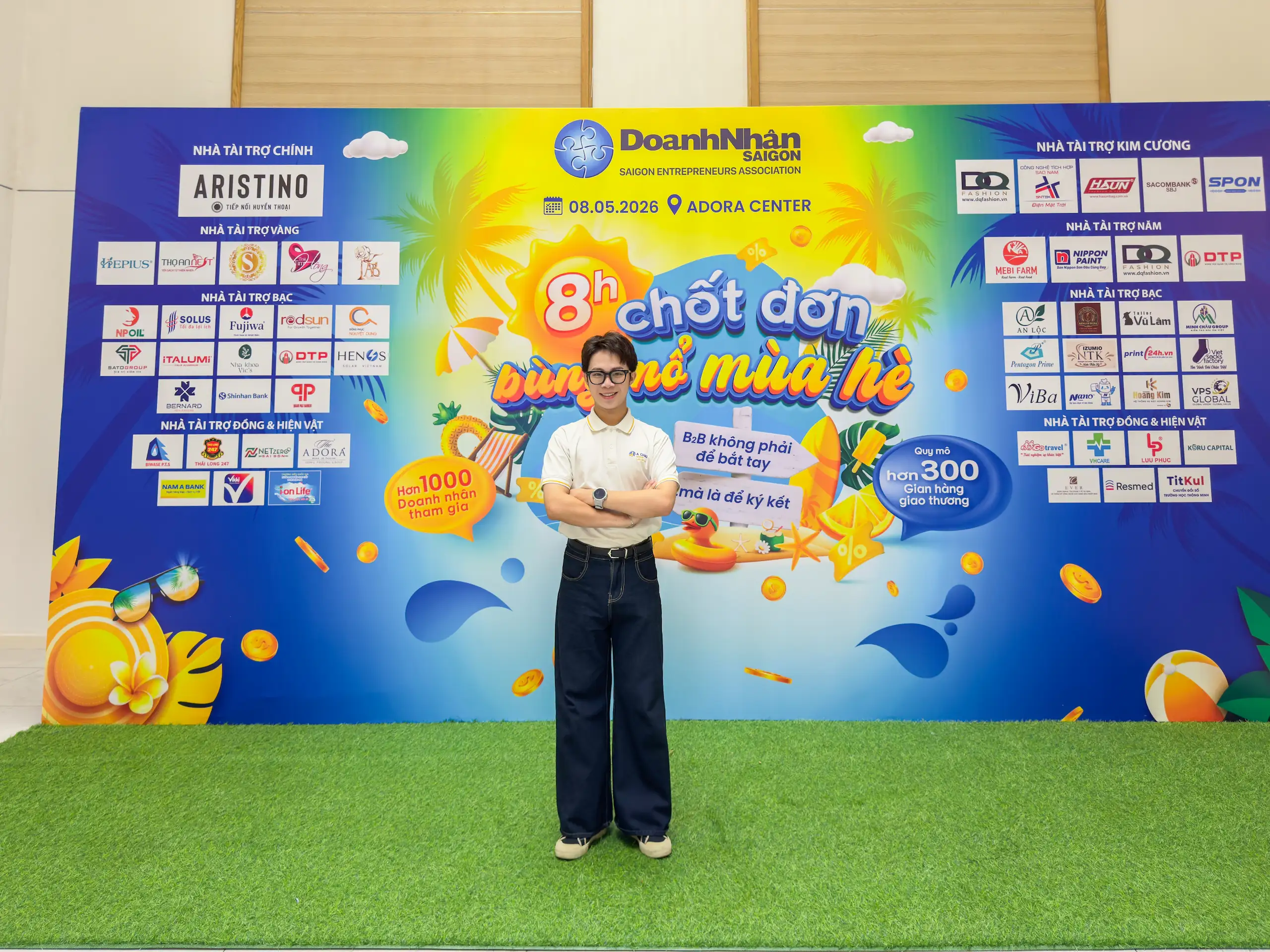 Á Châu Group mang giải pháp branding qua nón bảo hiểm đến sự kiện “8H Chốt Đơn – Bùng Nổ Mùa Hè 2026” 9 Á Châu Group mang giải pháp branding qua nón bảo hiểm đến sự kiện “8H Chốt Đơn – Bùng Nổ Mùa Hè 2026”