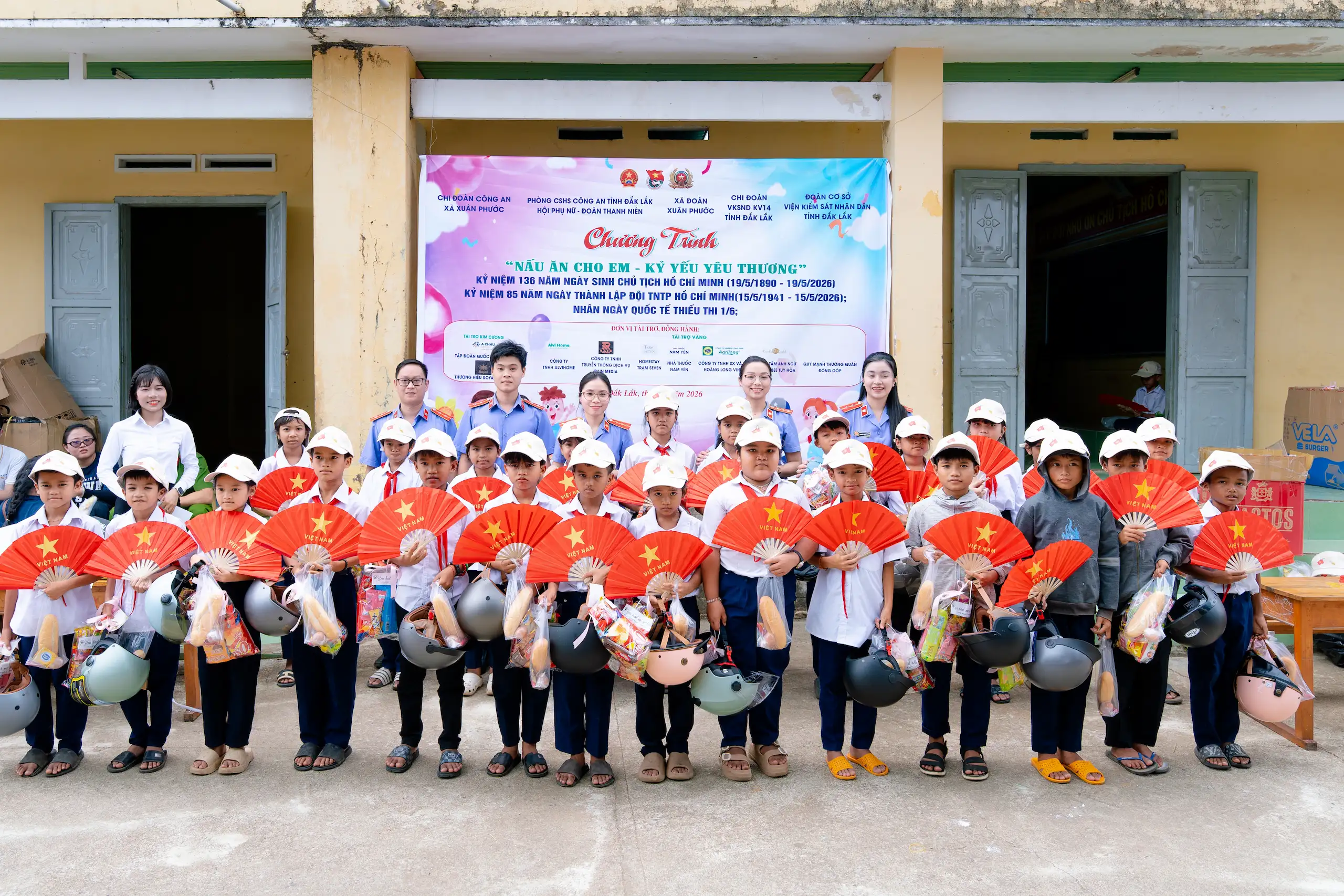 Tập đoàn quốc tế Á Châu đồng hành chương trình “nấu ăn cho em – kỷ yếu yêu thương” lan tỏa giá trị nhân văn tại Đắk Lắk
