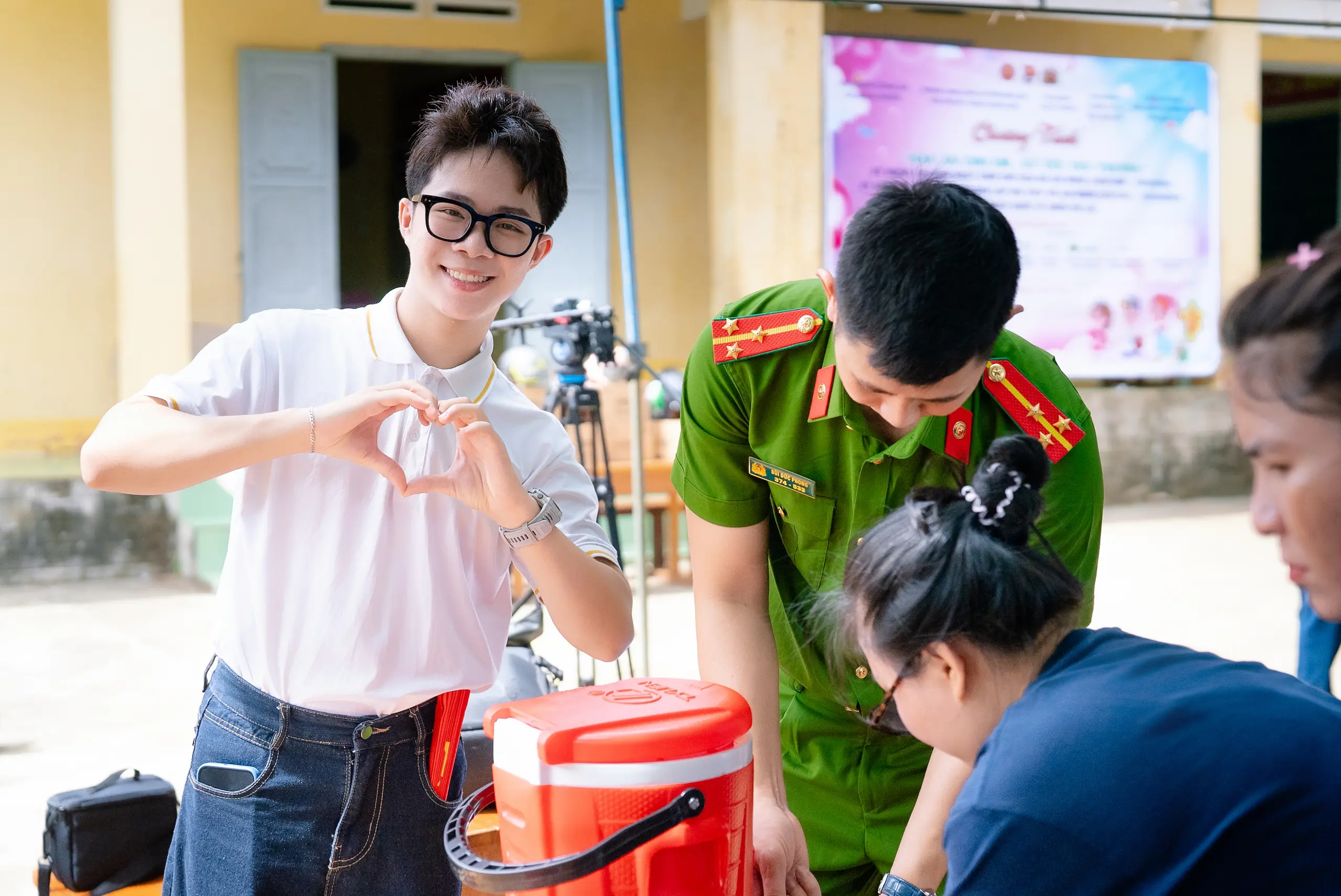 Tập đoàn quốc tế Á Châu đồng hành chương trình “nấu ăn cho em – kỷ yếu yêu thương” lan tỏa giá trị nhân văn tại Đắk Lắk