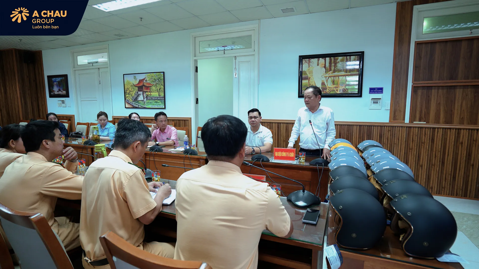 MỐT Ố HÌNH ẢNH TẠI LAN TỎA VĂN HÓA GIAO THÔNG AN TOÀN TẠI ĐÀ NẴNG