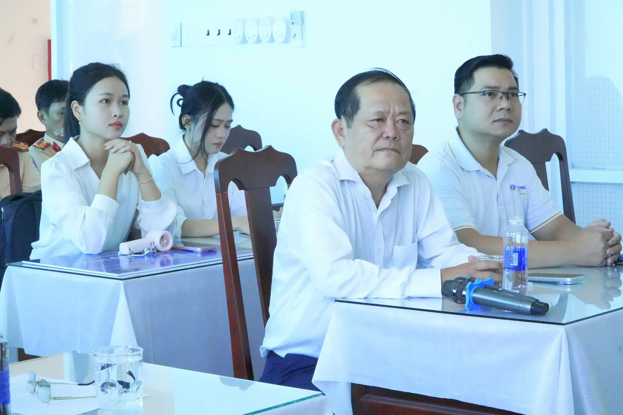 Tập đoàn Quốc tế Á Châu trao tặng 2.000 mũ bảo hiểm đạt chuẩn cho người dân Quảng Ngãi, lan tỏa văn hóa giao thông an toàn 6 A Châu Khẳng định vị thế doanh nghiệp sản xuất mũ bảo hiểm hàng đầu Việt Nam