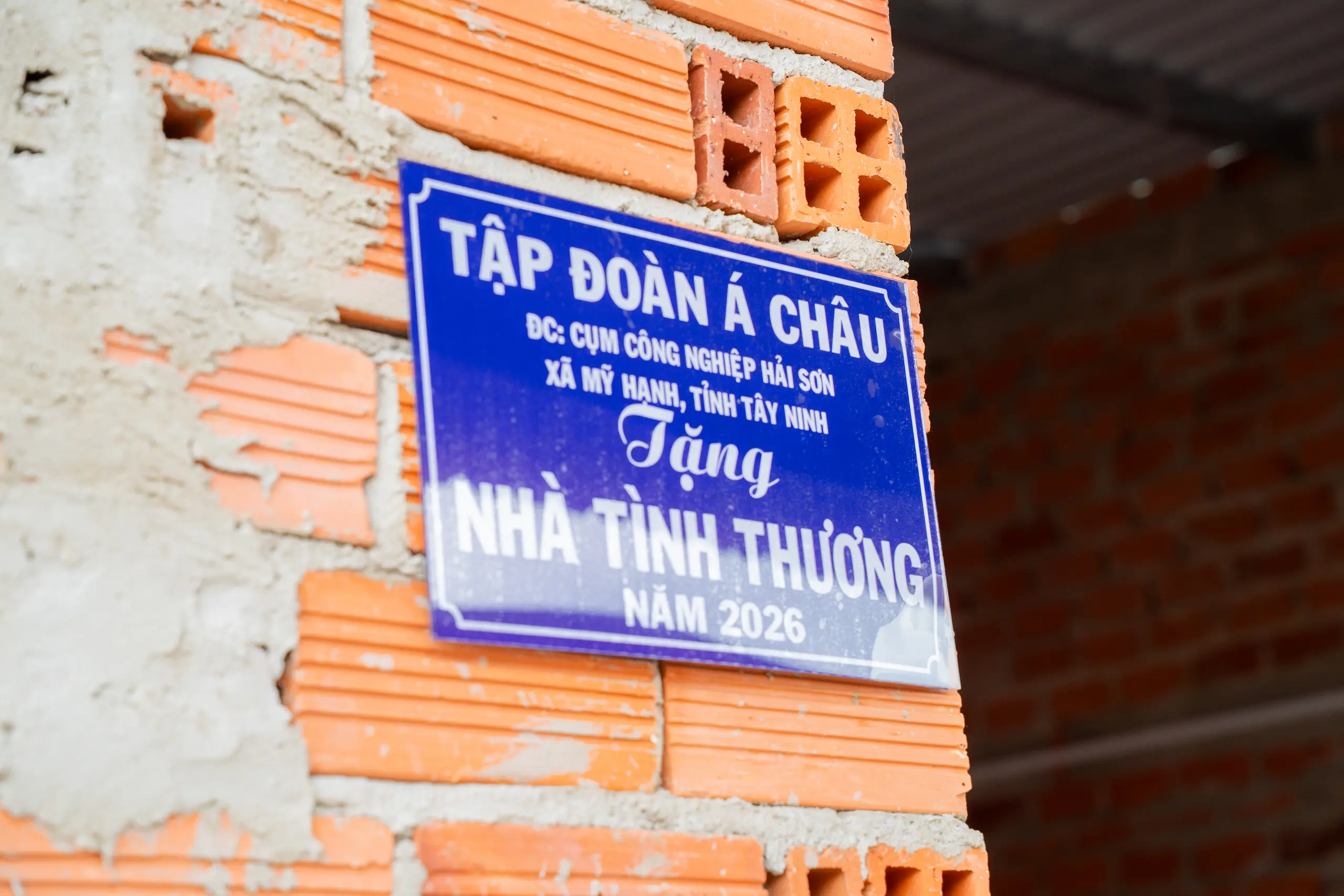 TẬP ĐOÀN QUỐC TẾ Á CHÂU BÀN GIAO 02 CĂN NHÀ TÌNH THƯƠNG, LAN TỎA GIÁ TRỊ NHÂN VĂN VÌ CỘNG ĐỒNG