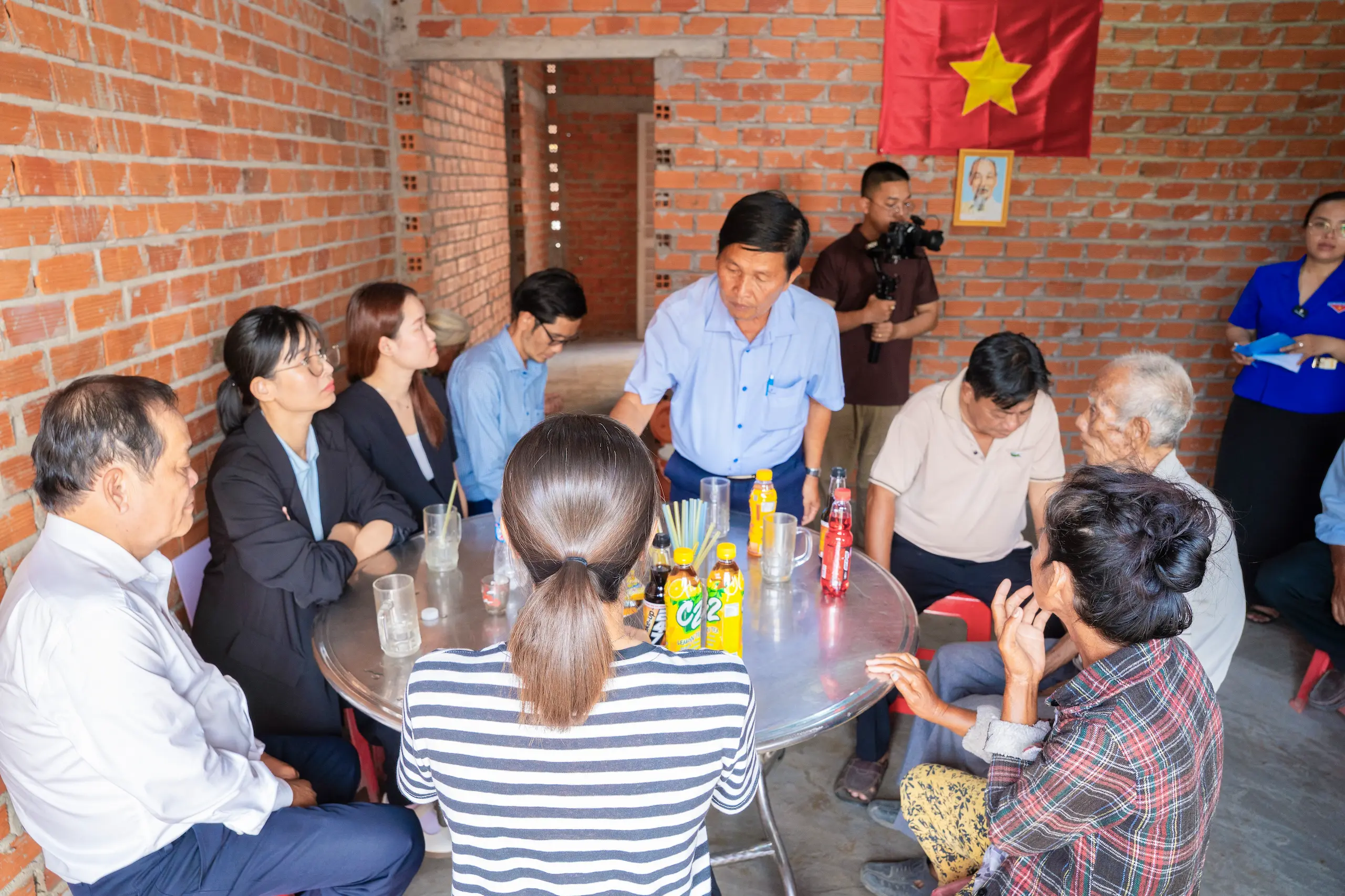 TẬP ĐOÀN QUỐC TẾ Á CHÂU BÀN GIAO 02 CĂN NHÀ TÌNH THƯƠNG, LAN TỎA GIÁ TRỊ NHÂN VĂN VÌ CỘNG ĐỒNG