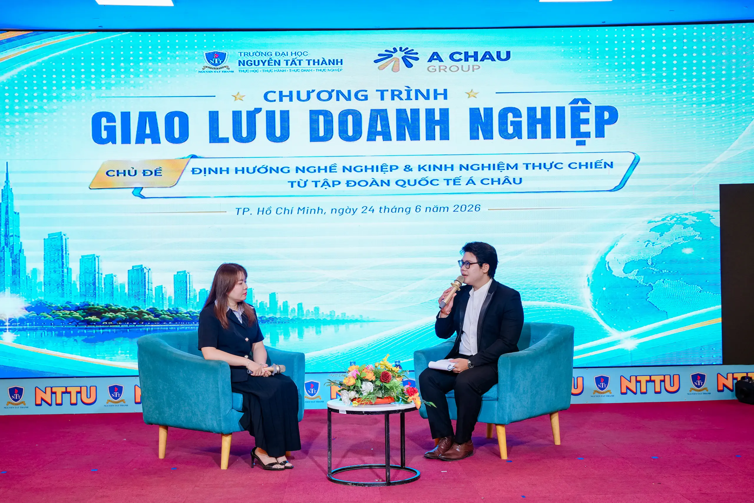 Á CHÂU GROUP GIAO LƯU DOANH NGHIỆP CÙNG SINH VIÊN ĐẠI HỌC NGUYỄN TẤT THÀNH: LAN TỎA KIẾN THỨC THỰC TIỄN – MỞ RỘNG CƠ HỘI NGHỀ NGHIỆP