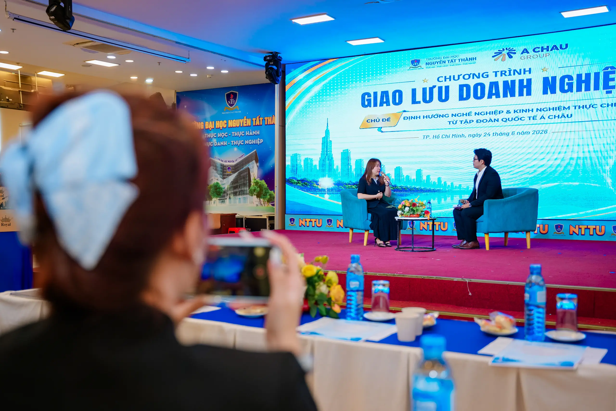 Á CHÂU GROUP GIAO LƯU DOANH NGHIỆP CÙNG SINH VIÊN ĐẠI HỌC NGUYỄN TẤT THÀNH: LAN TỎA KIẾN THỨC THỰC TIỄN – MỞ RỘNG CƠ HỘI NGHỀ NGHIỆP