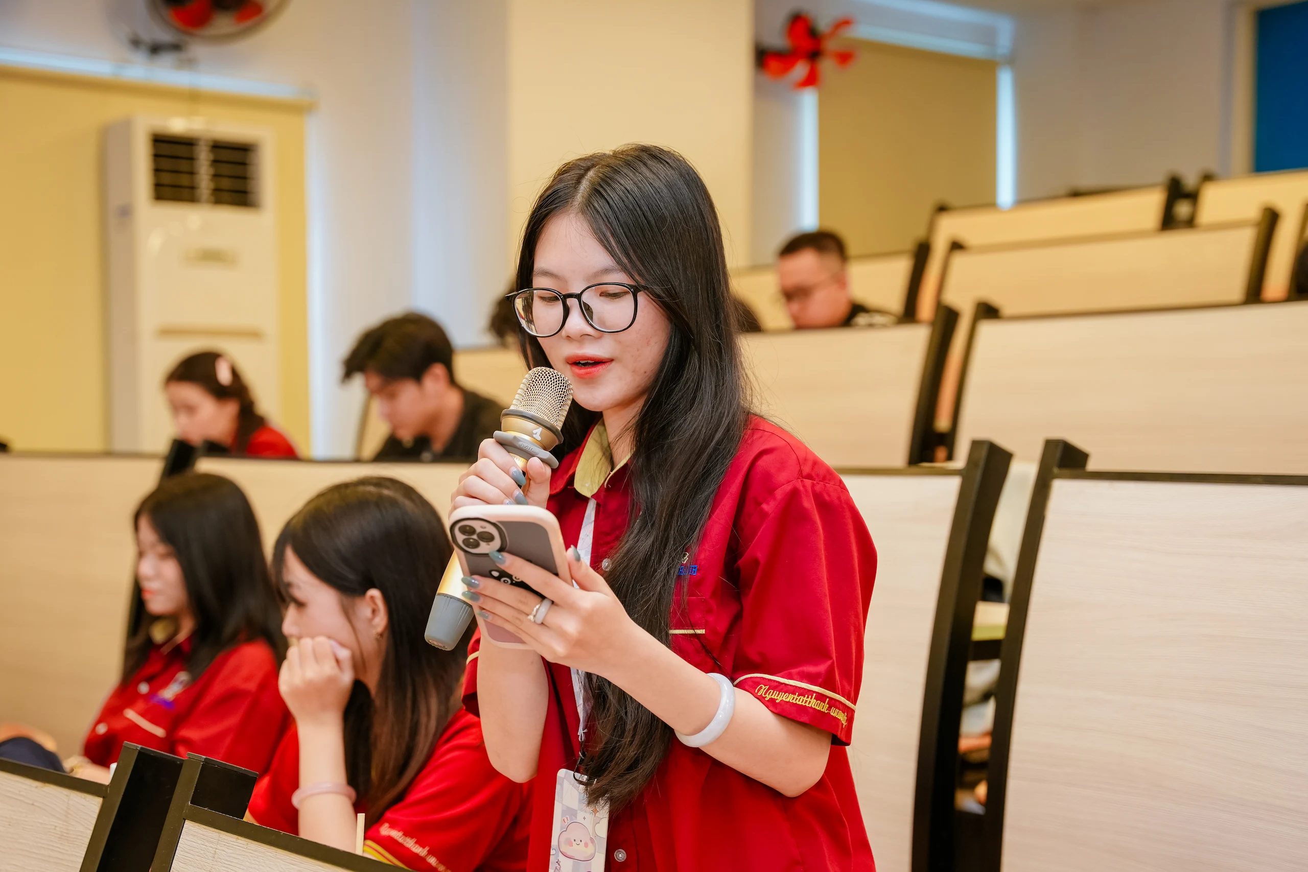 Á CHÂU GROUP GIAO LƯU DOANH NGHIỆP CÙNG SINH VIÊN ĐẠI HỌC NGUYỄN TẤT THÀNH: LAN TỎA KIẾN THỨC THỰC TIỄN – MỞ RỘNG CƠ HỘI NGHỀ NGHIỆP
